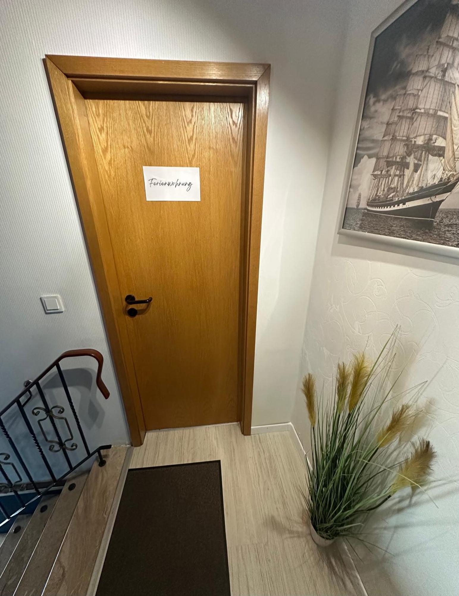 Rosenhaus Esens - Wohnung Backbord Exteriör bild